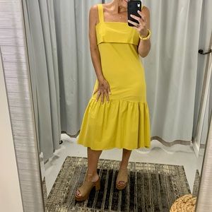 Gorgeous yellow high/low dress! Perfect for Spring!